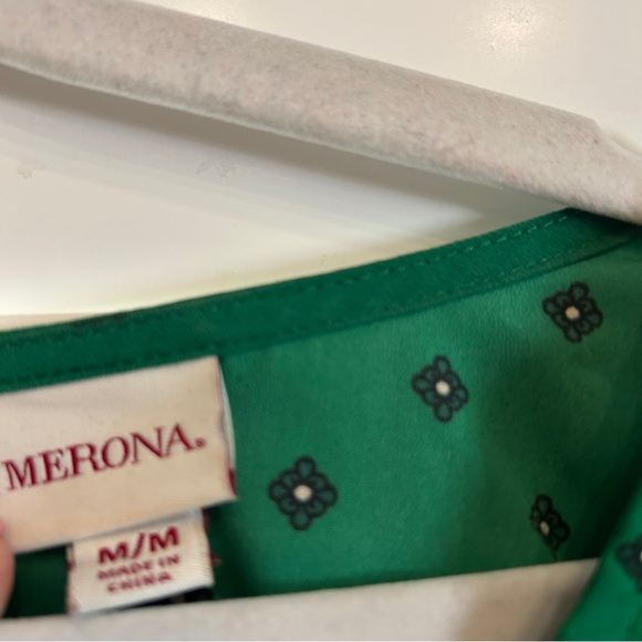 Merona Cap Sleeve Woven Blouse Green Size Medium - Picture 2 of 3